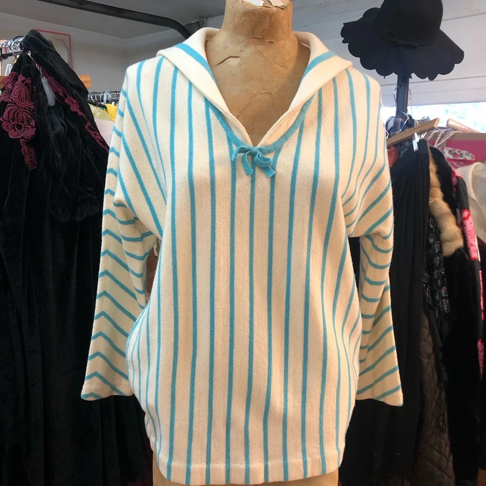 *Vintage 40’s /50’s - nautical - Italian wool sweater- aqua & cream stripe -M/L